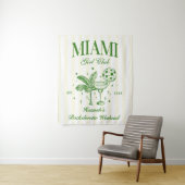 Retro Modern Green & Yellow Miami Bach Party Wandkleed (In situ)