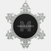 Retro Moderne Naam/s Bewerkbaar Monogram Zwart & G Tin Sneeuwvlok Ornament (Voorkant)