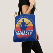 Retro Namaste, yoga pose Draagtas (Dichtbij)