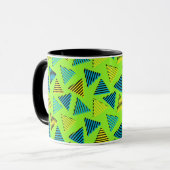 Retro Neon Green Triangles Pattern van 80/90 Mok (Voorkant links)