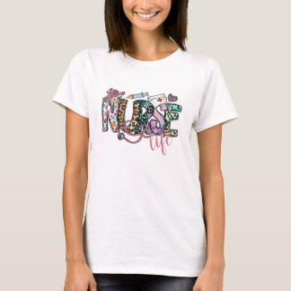 Retro Nurse Life Typografie Schattigee T-shirts