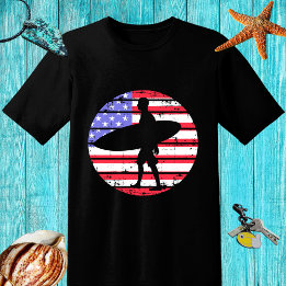 Retro ontwerp Surfer met een board en USA vlag T-shirt
