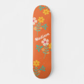 Retro Orange Daisy Bouquet Motif Skateboard (Devant)
