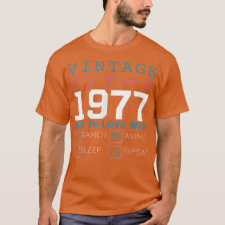Retro Otaku Kanji 1977 Birthday Ramen Anim T-shirt