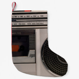 Retro outdated portable stereo radio cassette reco kleine kerstsok