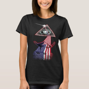 Retro Prism US Flag Capoeira T-shirt