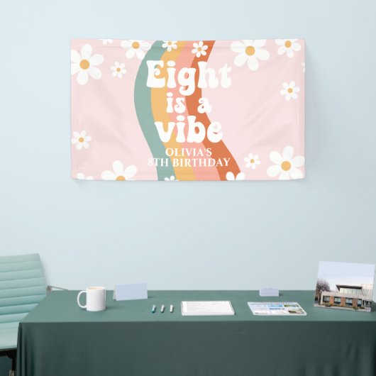 Retro Rainbow Eight is een Vibe Daisy 8TH Spandoek (Beurs)