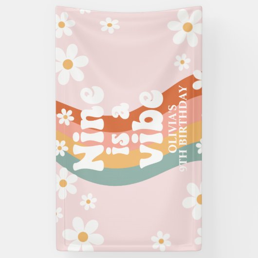 Retro Rainbow Nine is een Vibe Daisy 9TH Spandoek (Verticaal)