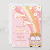 Retro Rainbow Nine is een Vibe Groovy 9e verjaarda Kaart (Voorkant)