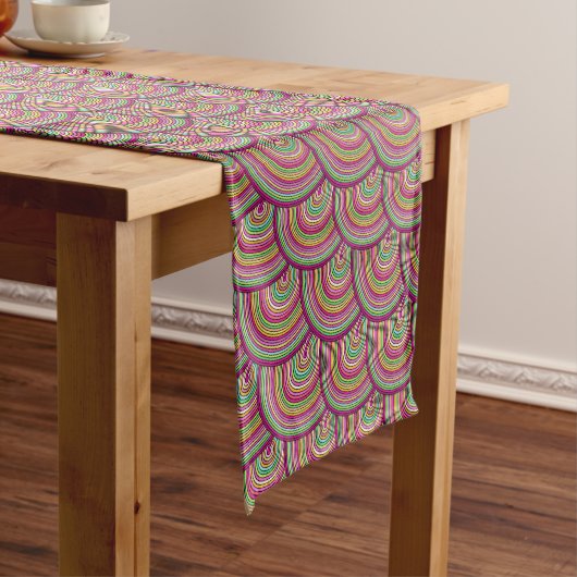 Retro Rainbow Psychedelic Circles Pattern Korte Tafelloper (Voorbeeld)