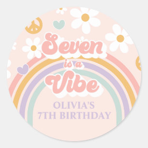Retro Rainbow Seven is een Vibe 7e verjaardag Ronde Sticker
