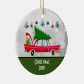 Retro Red Car met kerstboom Keramisch Ornament (Rechts)