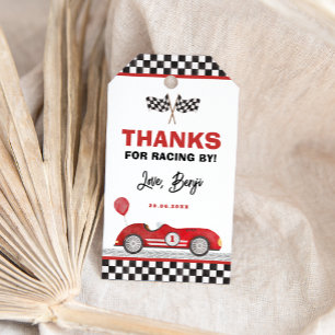 Retro Red Race Auto Snel Een Jongen Verjaardagsgun Cadeaulabel