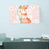Retro Regenboog Twee Groovy Daisy 2de Spandoek (Beurs)