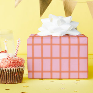 Retro rode strepen op roze cadeaupapier