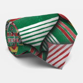 Retro Rood Groen Gestreept Ornament Patroonontwerp Stropdas (Opgerold)