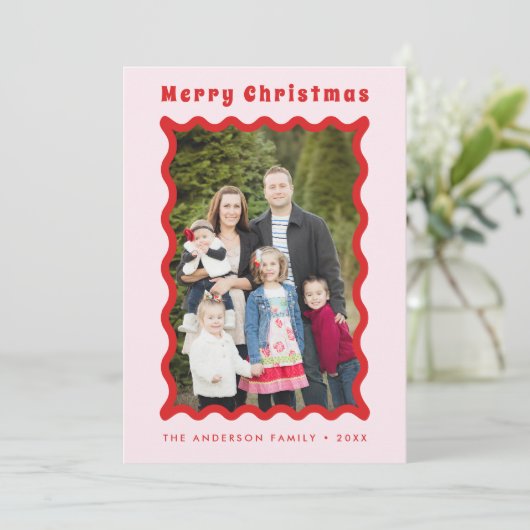 Retro Rood Roze Wavy Lijst Foto Vrolijk Kerstfeest Feestdagenkaart (Staand voorkant)