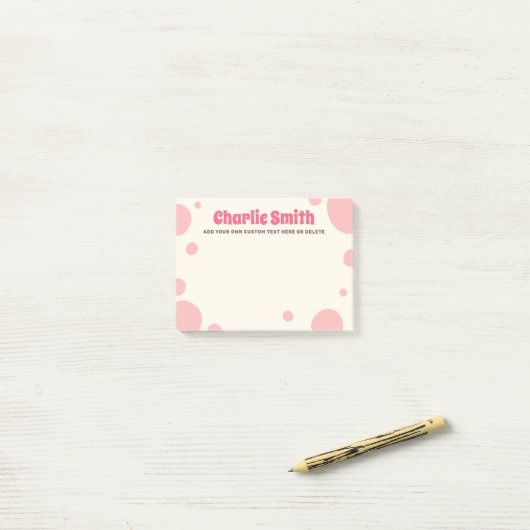Retro roze bubblegum aangepaste naam post-it® notes (Op bureau)