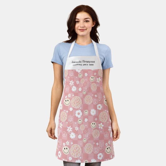 Retro Roze Groovy Geruit Hippie Custom Name Schort (Gedragen)