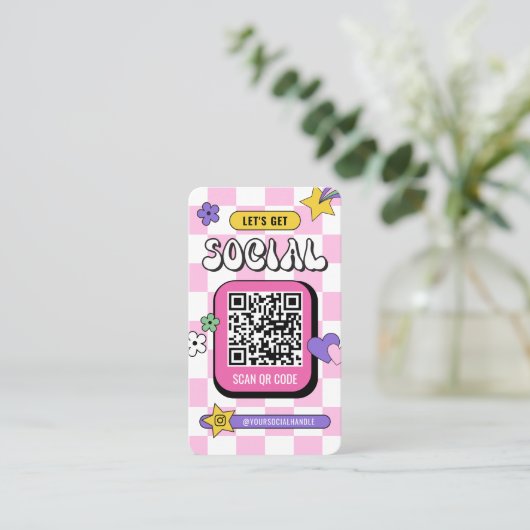 Retro Roze Groovy Logo Social Media QR Code Visitekaartje (Staand voorkant)