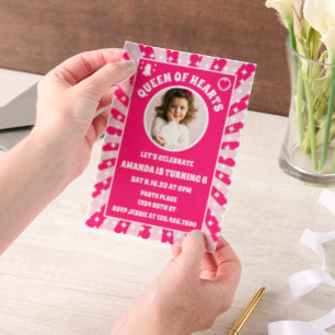 Retro Roze Koningin van Harten Verjaardagsfeest Fo Vellum Uitnodigingen