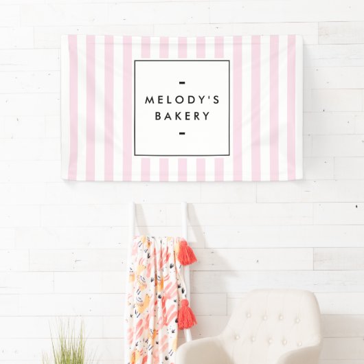 Retro Roze Snoep Stripes Bakery Spandoek (Insitu)