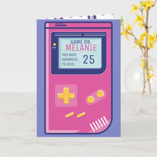 Retro roze videogame level op Custom Birthday Leag Kaart (Gele Bloem)