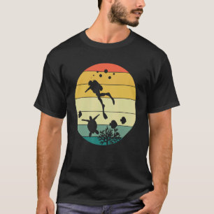 Retro Scuba Diver Diving Instructor Diving Expert T-shirt