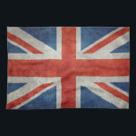 Rétro serviette de thé de style de drapeau<br><div class="desc">3:5 britannique d'échelle de drapeau de drapeau d'Union Jack avec une rétro ou sale texture vintage. La conception actuelle du drapeau des syndicats date d'une proclamation royale suivant l'union de la Grande-Bretagne et de l'Irlande en 1801. Le drapeau combine des aspects de trois drapeaux nationaux plus anciens : la Croix-Rouge...</div>