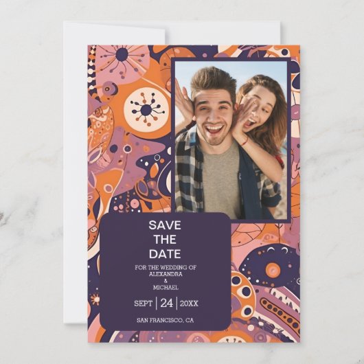 Retro sinaasappel blush roze paarse groovy bruilof save the date (Voorkant)