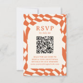 Retro Sinaasappel Checkerboard QR Code Bruiloft RSVP Kaartje (Voorkant)