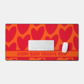 Retro Sinaasappel en Groovy Red Hearts Bureaumat (Keyboard & Muis)