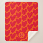 Retro Sinaasappel Groovy Red Hearts Naam Over Mono Sherpa Deken (Voorkant)