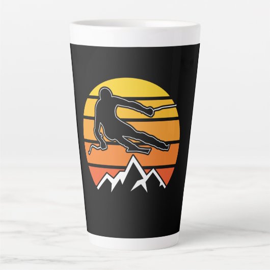 Retro Skiing Latte Mok (Voorkant)