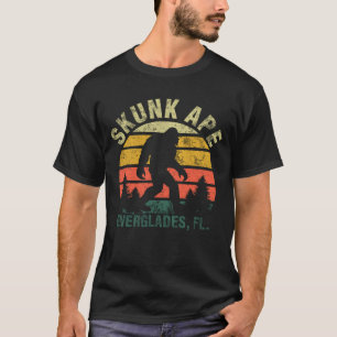 Retro  Skunk Ape Florida Everglades Bigfoot T-shirt