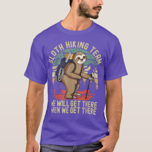 Retro sloth Hiking team dat we er zullen krijgen a T-shirt