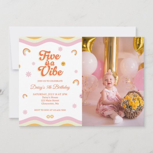 Retro Smiles Five is een Vibe 5th Birthday foto Kaart (Voorkant)