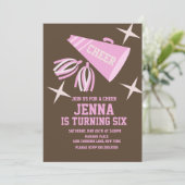 Retro Soirée Cheerleader Invitation d'anniversaire (Debout devant)