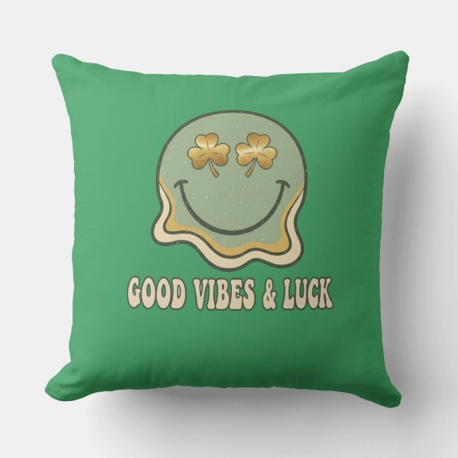 Retro St. Patrick's Day Good Vibes & Luck Smiley  Kussen (Voorkant)