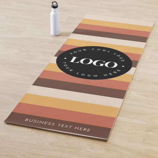 Retro Stripes en Custom Business Logo Text 60s 70s Yogamat (In situ)