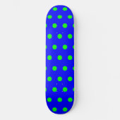 Retro Style Blue en Lime Green Polka Dot Skateboard (Voorkant)