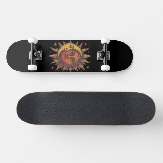 Retro Sun and Moon Unisex Skateboard (Horizontaal)