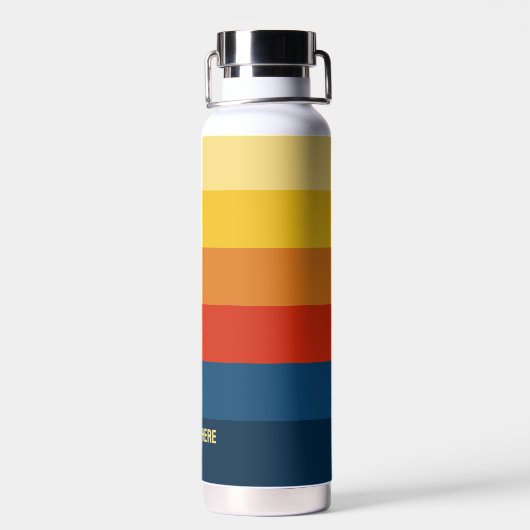 Retro Sunset Stripes met Simple Sans Serif Name Waterfles (Achterkant)