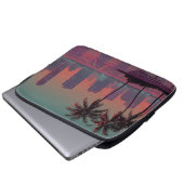 Retro Synthwave Cityscape Sunset Laptop Sleeve (Voorkant onderkant)