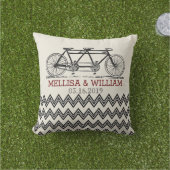 Retro Tandem Bicycle Zigzag Chevron Wedding Gift Buitenkussen (Gras)