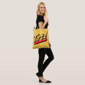 Retro "Tartu" Canvas tas – Vetgedrukte Pop Estheti (Op model)