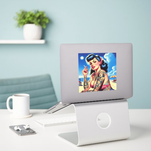 Retro Tattooed Bikini Zomer Pin-up Sticker (Laptop op bureau)