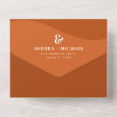 Retro Terracotta Waves Ampersand QR Code Weddensch All In One Uitnodiging (Achterkant)