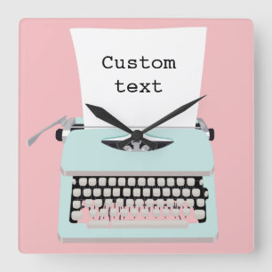 retro-typemachine en papierontwerp vierkante klok