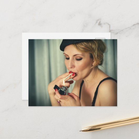 Retro vrouw roken briefkaart (Voorkant / Achterkant in situ)